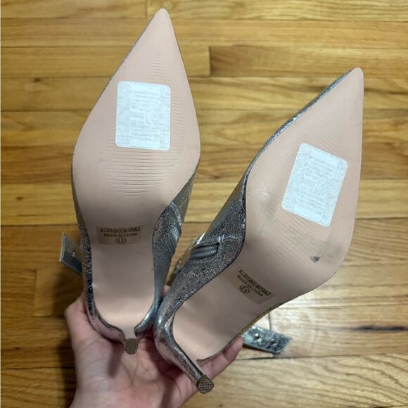 Chase & Chloe | Grommet Buckle Pointed Toe Bootie - Picture 5 of 5